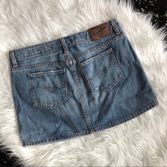Y2K Guess Premium Denim mini skirt - Picture 2 of 4